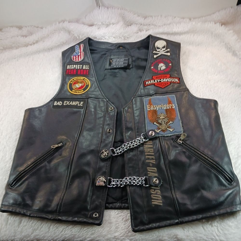 Harley-Davidson Men's Black Leather Biker Vest - Patches & Pins, USMC Veteran L. - Picture 11 of 16